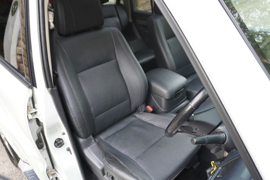 Mitsubishi Shogun Suv Grey #14