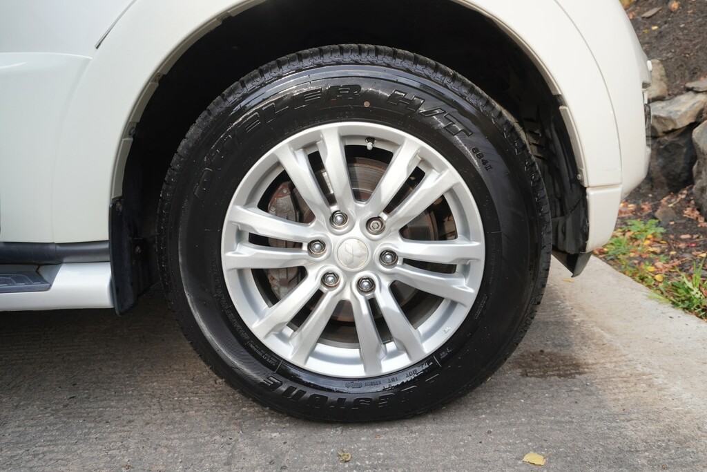 Mitsubishi Shogun 3.2 Di-dc Sg3 White #5