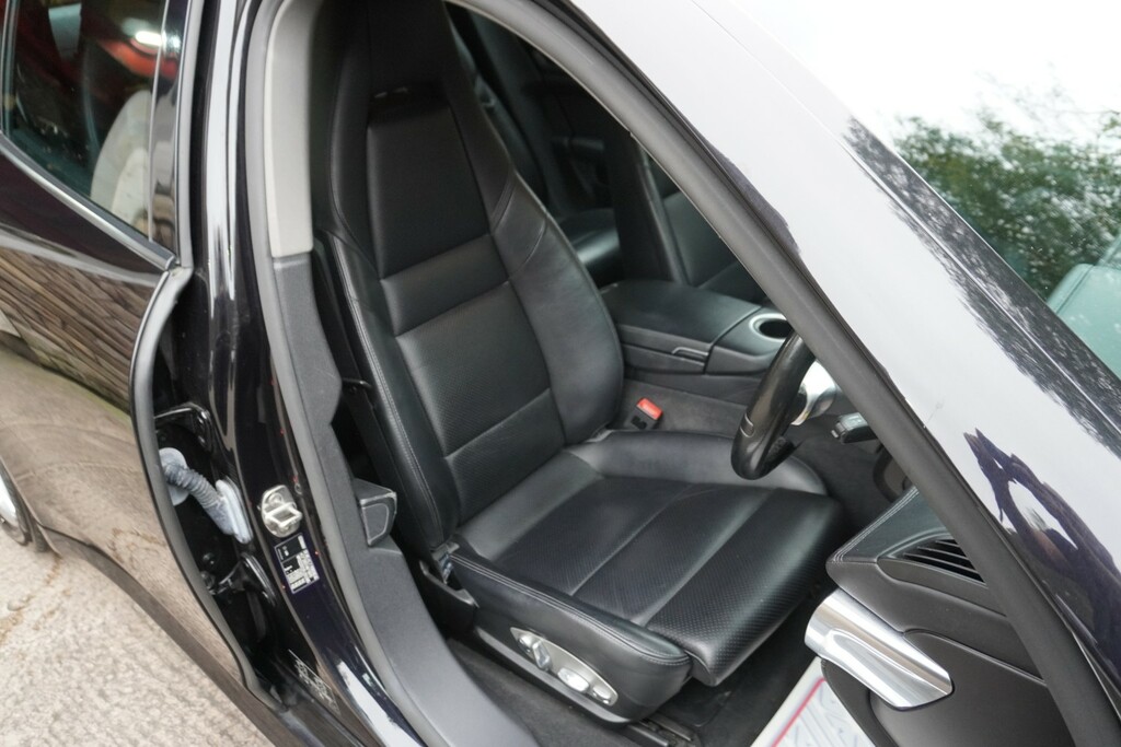 Porsche Panamera Automatic Black #14