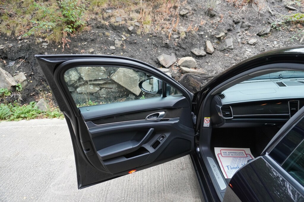 Porsche Panamera Automatic Black #11