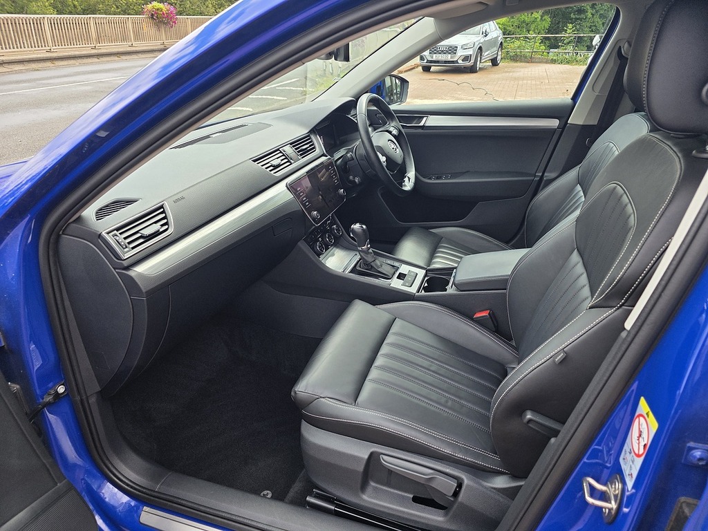 Skoda Superb Tdi Se Technology CX22OZA Blue #3
