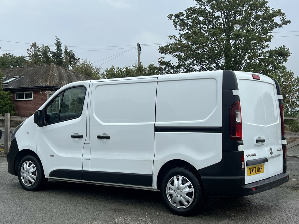 Vauxhall Vivaro Panel Van 1.6 Cdti 2900 Ecoflex 2017 VX17UKR White #4