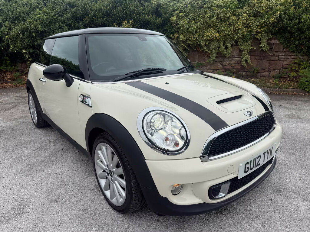 Mini Hatch 2.0 Cooper S D Hatchback White
