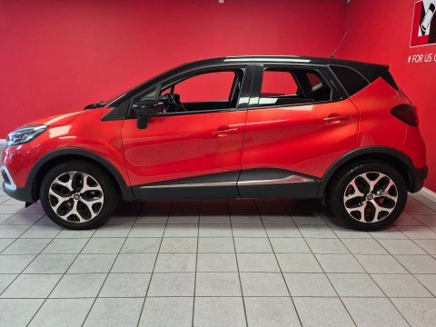 Renault Captur 1.5 Captur Dynamique HV67WDA Red #2