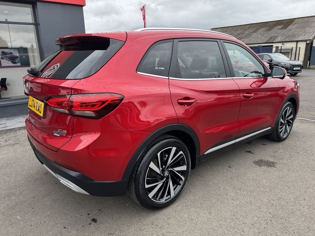MG ZS Trophy Hev LJ74RAO Red #5