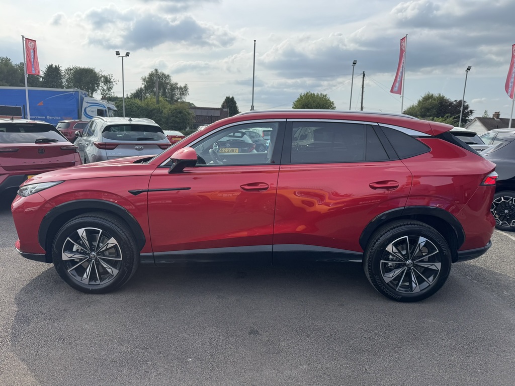 MG HS Se NA26XDB Red #2