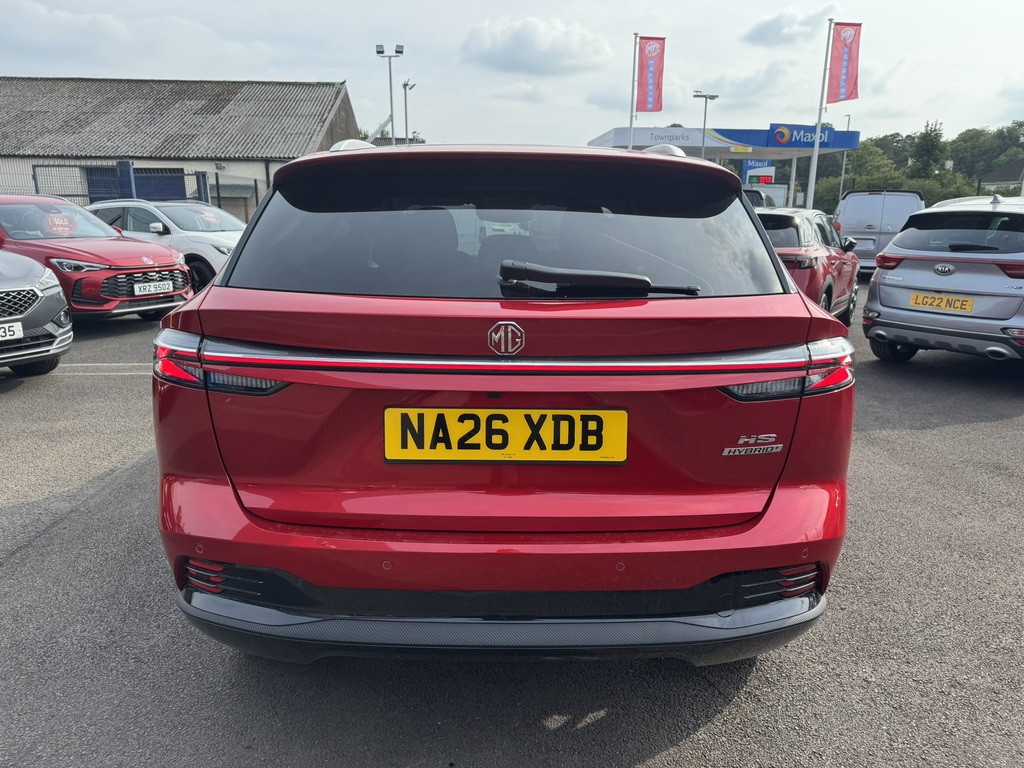 MG HS Se NA26XDB Red #4