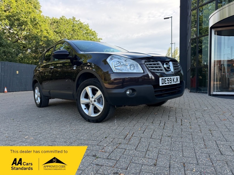 Nissan Qashqai 1.6 N-tec Hatchback Black