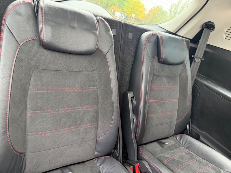 Ford S-Max Black #64