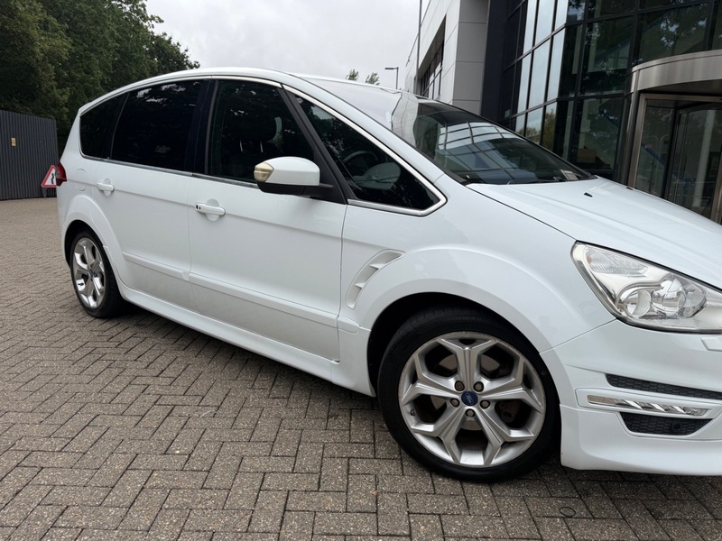 Ford S-Max Black #16