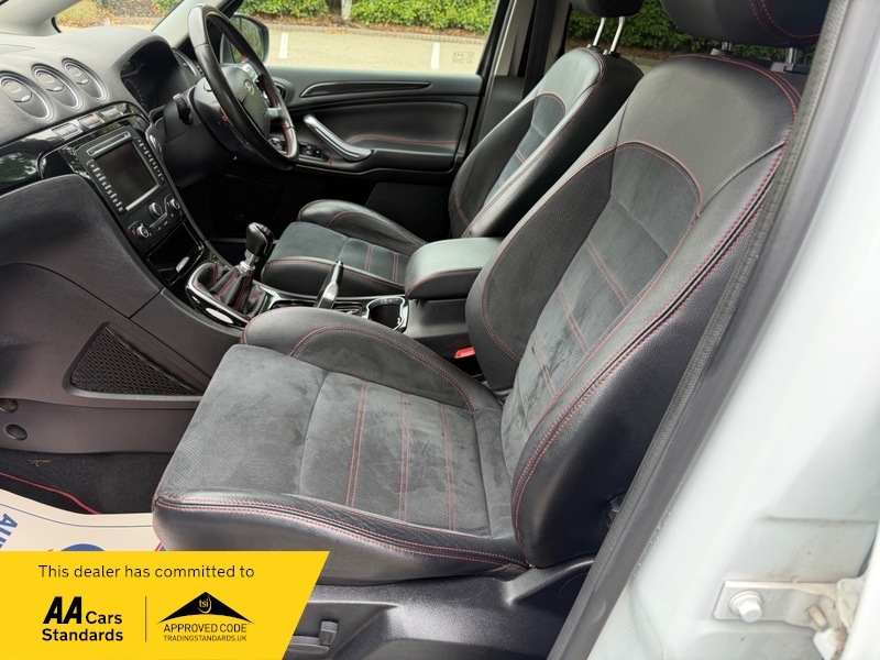 Ford S-Max Black #32
