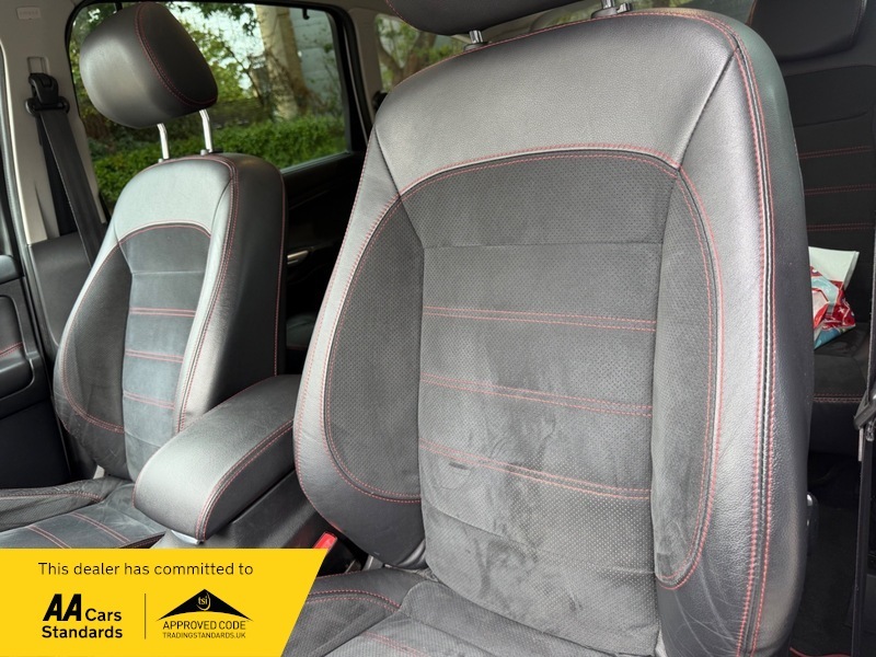 Ford S-Max Black #31