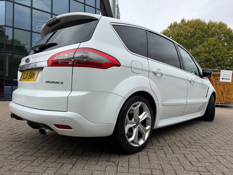Ford S-Max Black #13