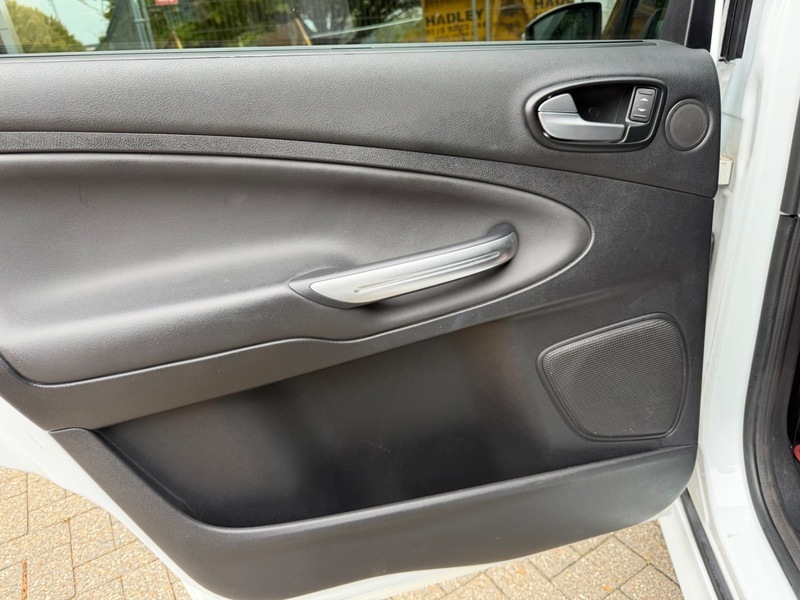 Ford S-Max Black #21