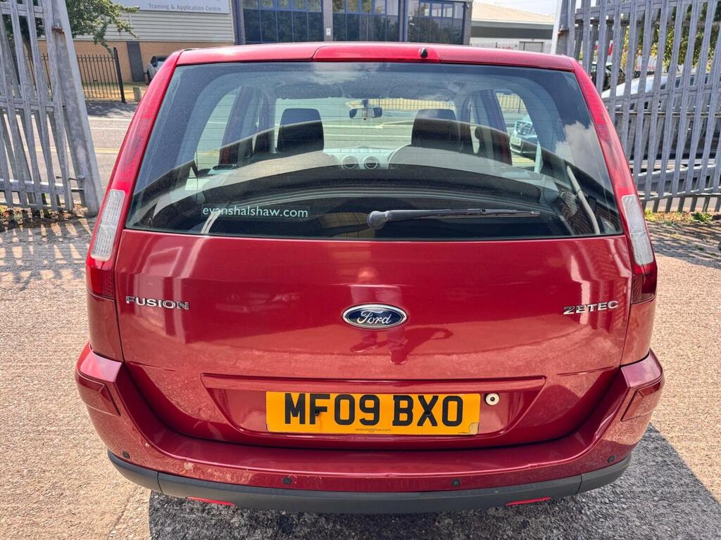 Ford Fusion 1.6 Zetec Climate Red #3