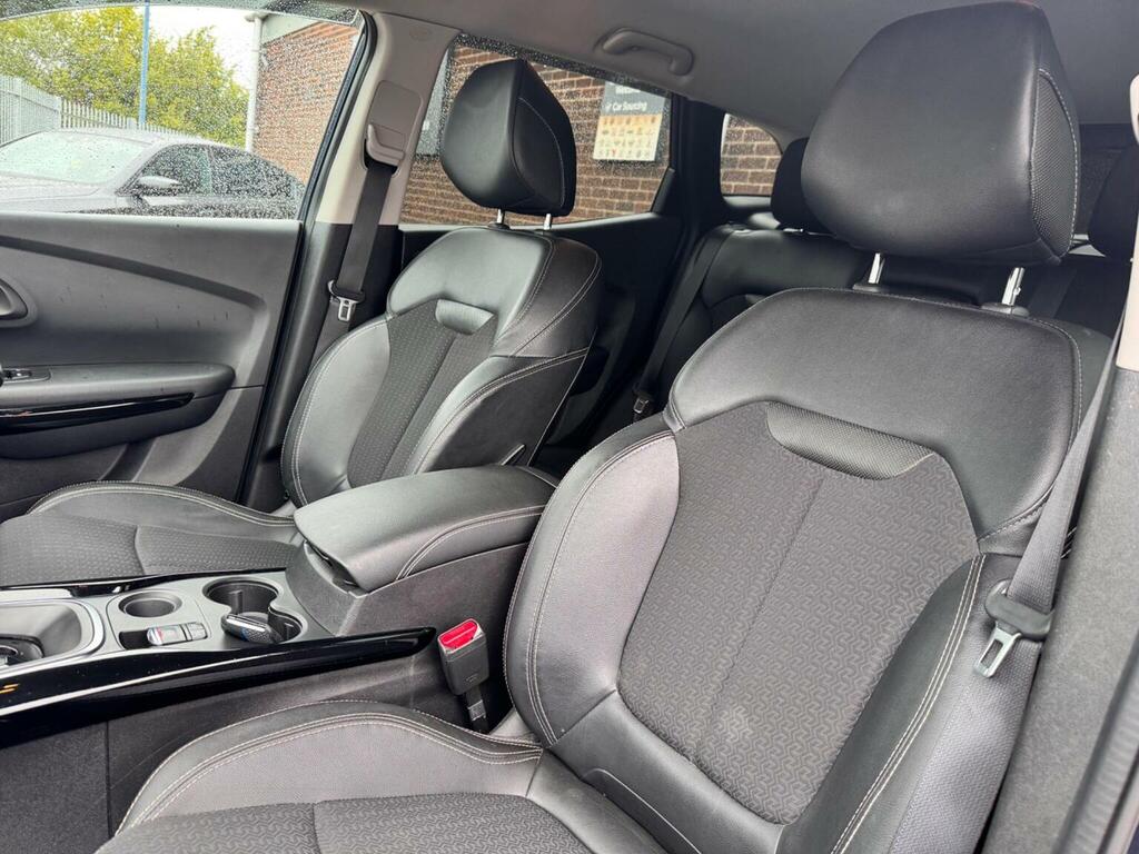 Renault Kadjar  Silver #17