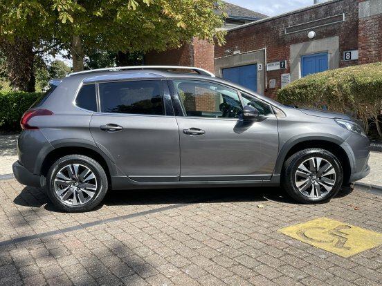 Peugeot 2008 1.2 Puretech Allure BJ17NDN Grey #5