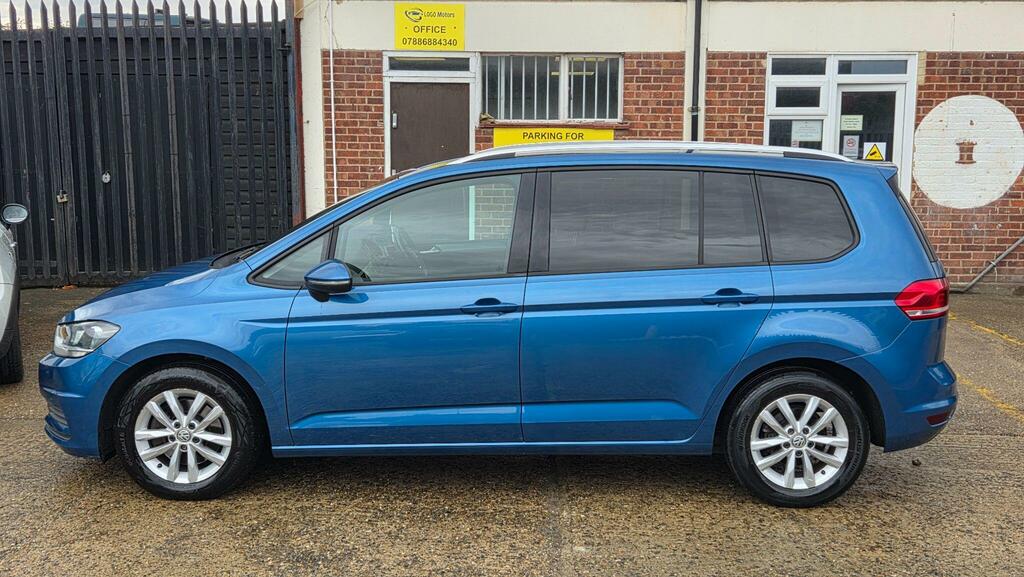 Volkswagen Touran Mpv Blue #5
