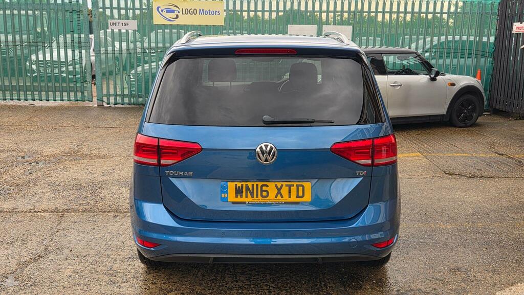 Volkswagen Touran Mpv Blue #6