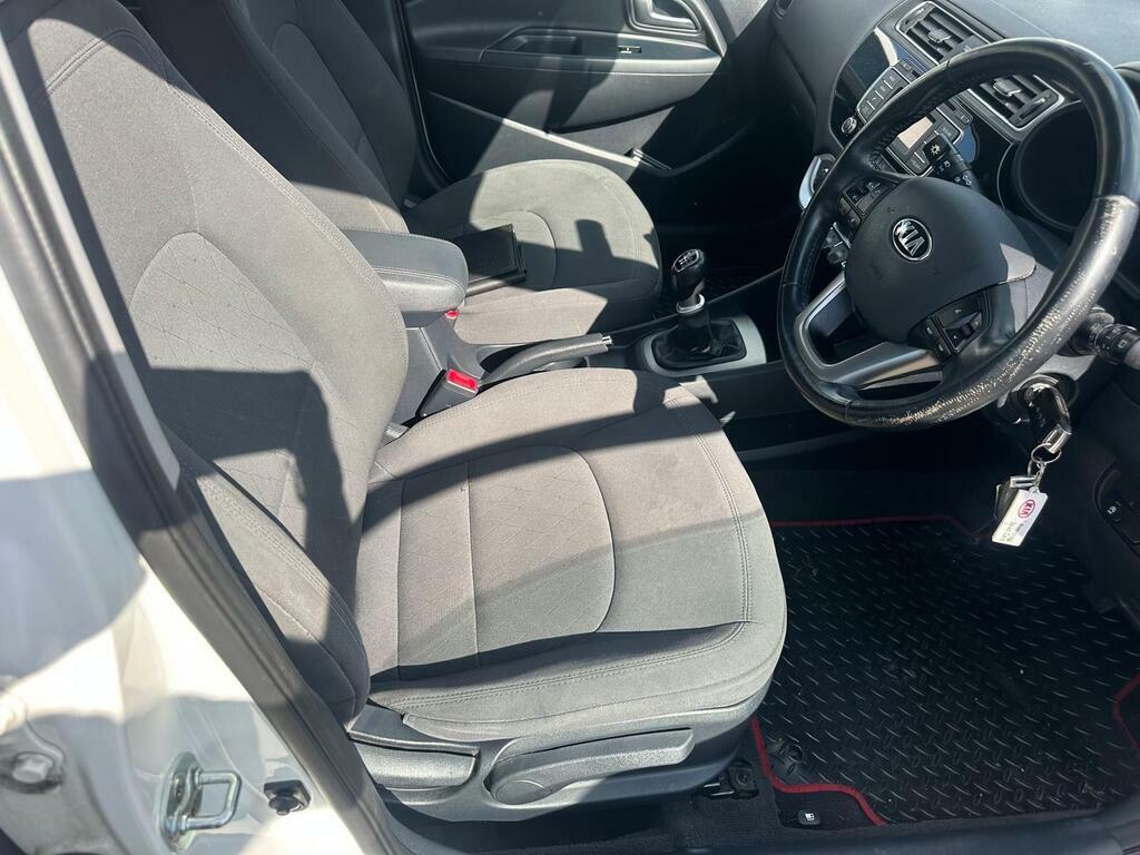 Kia RIO 1.4 Crdi Ecodynamics 2 Euro 6 S S White #5