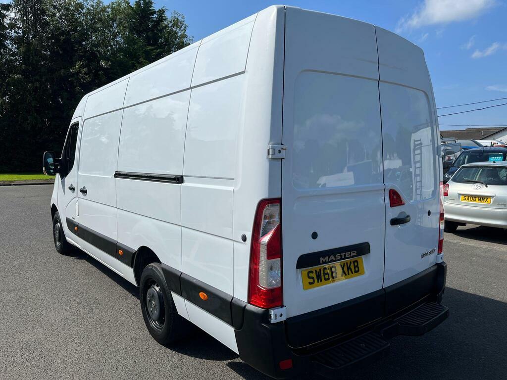 Renault Master 2.3 Dci 35 Business Long Overhang Panel Van White #3