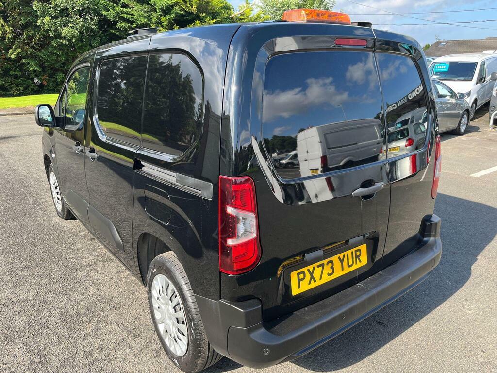 Toyota Proace City 1.5 Bluehdi Icon Short Panel Van Swb Euro 6 S S Black #4