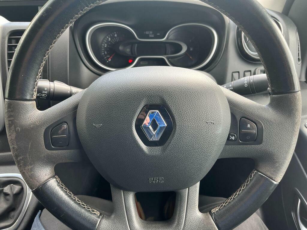 Renault Trafic  White #10
