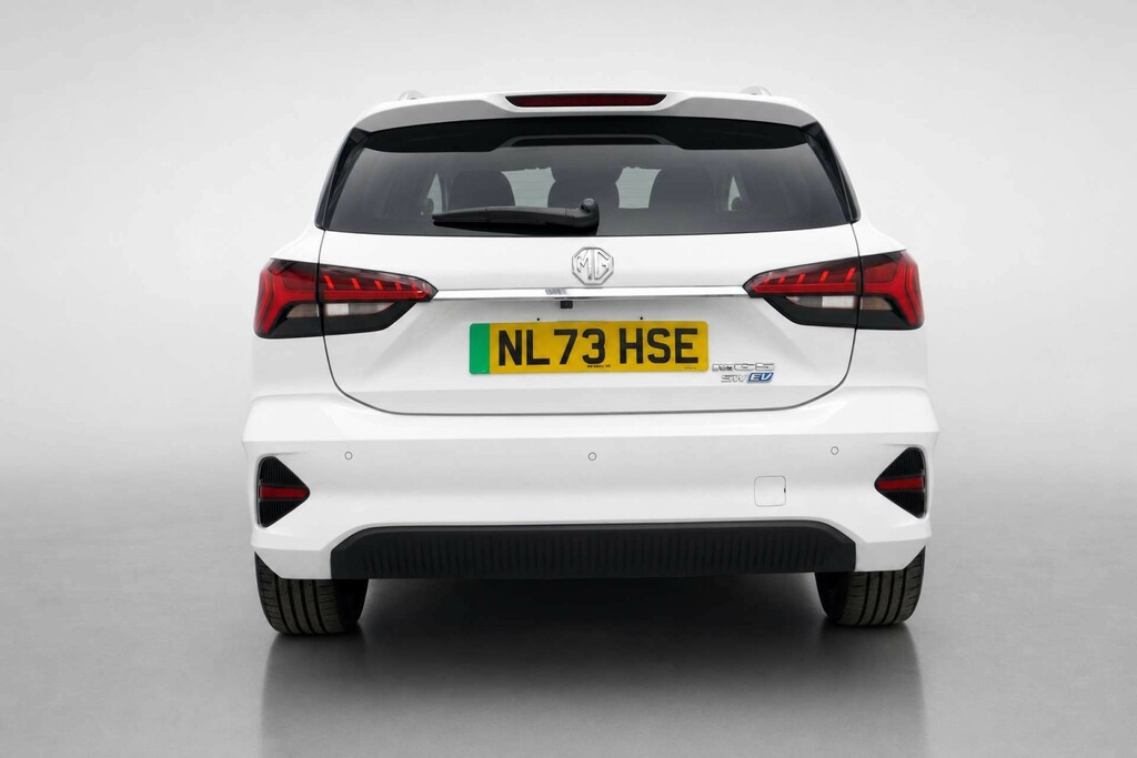 MG MG5 61.1Kwh Trophy Long Range Estate White #6