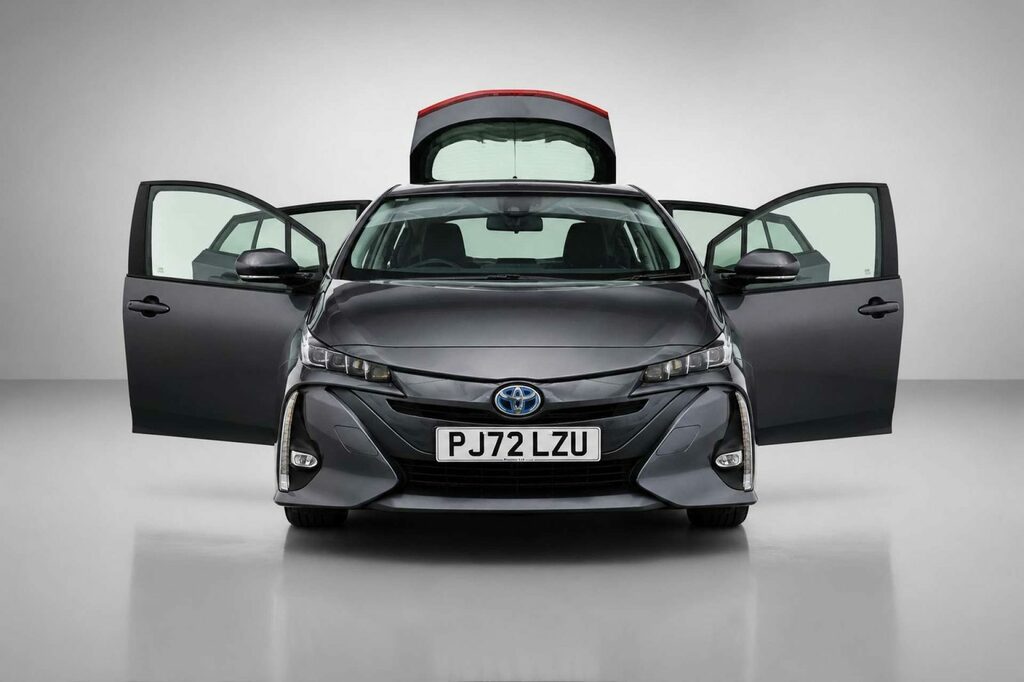Toyota Prius+ Hatchback Blue #48