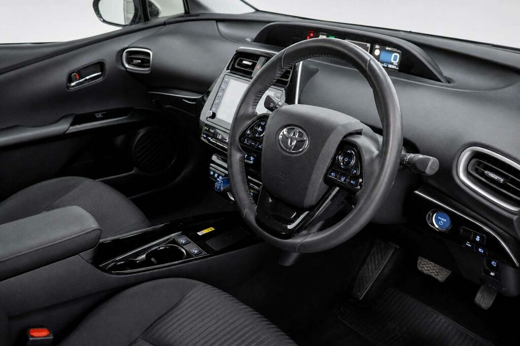 Toyota Prius+ Hatchback Blue #37