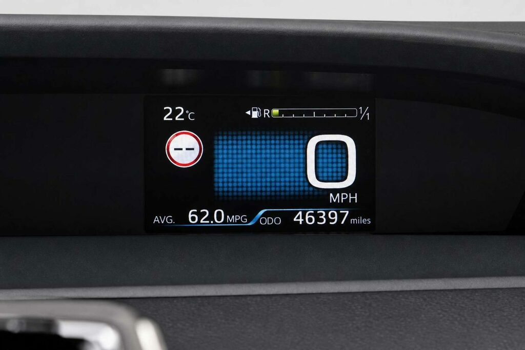 Toyota Prius+ Hatchback Blue #13