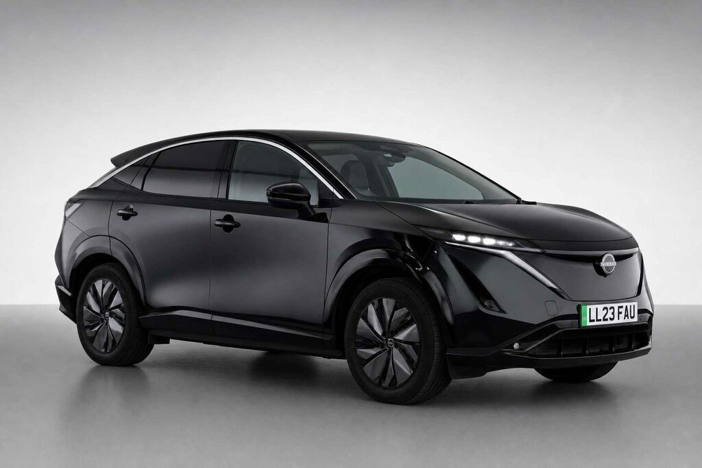 Nissan Ariya 63Kwh Advance Suv 7.4Kw Charger Green