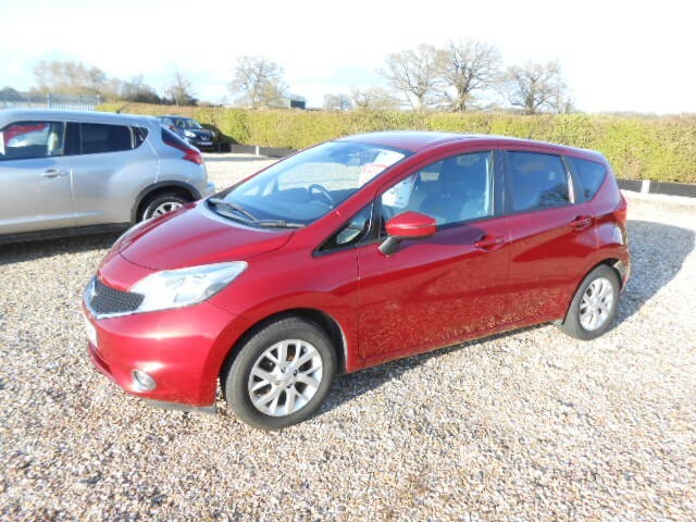 Nissan Note 1.2 Acenta Premium Red