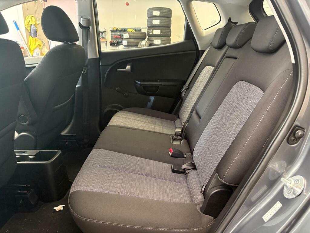 Kia Venga 1.6 2 Euro 5 Grey #4