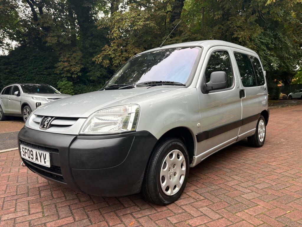 Peugeot Partner Mpv White #13