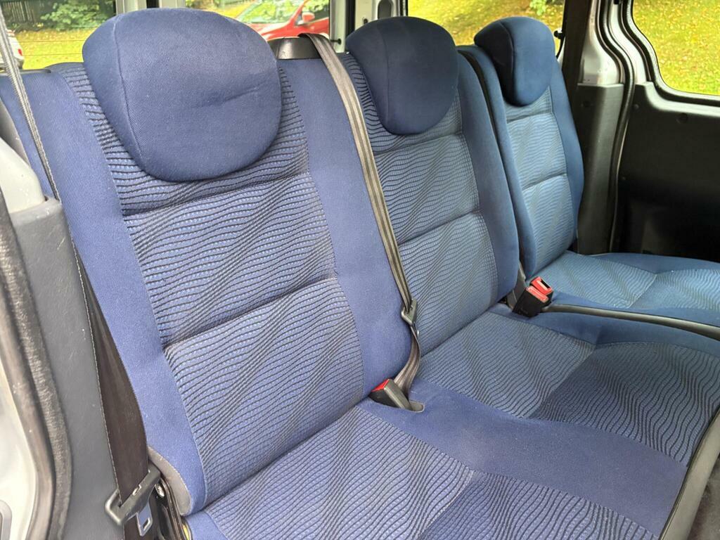 Peugeot Partner Mpv White #25