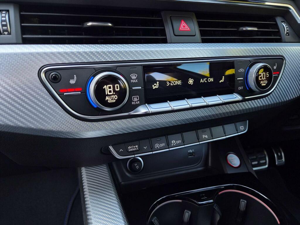 Audi RS4 Avant Automatic Grey #52