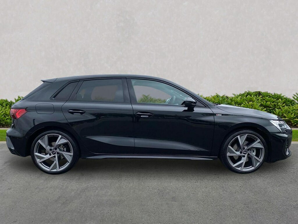 Audi A3 2.0 Tdi 150 Black Edition S Tronic Black #3