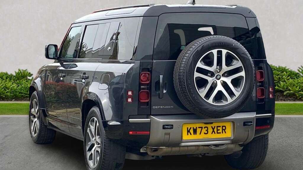 Land Rover Defender 110 2.0 P400e X-dynamic Se 110 Grey #2