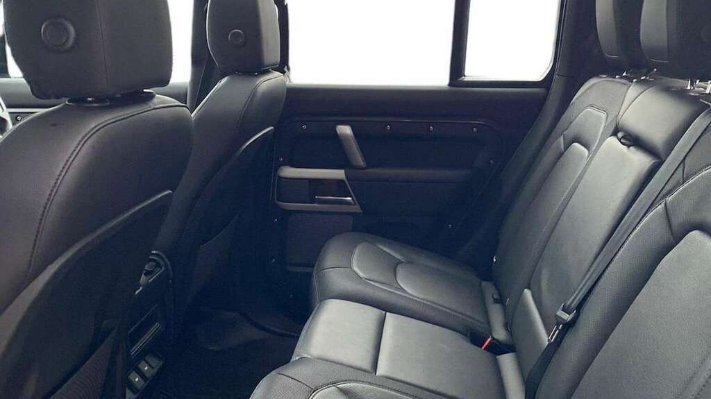 Land Rover Defender 110 2.0 P400e X-dynamic Se 110 Grey #4