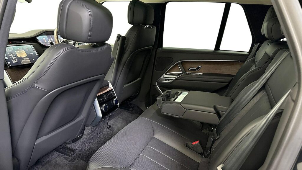 Land Rover Range Rover 3.0 D300 Se Black #4