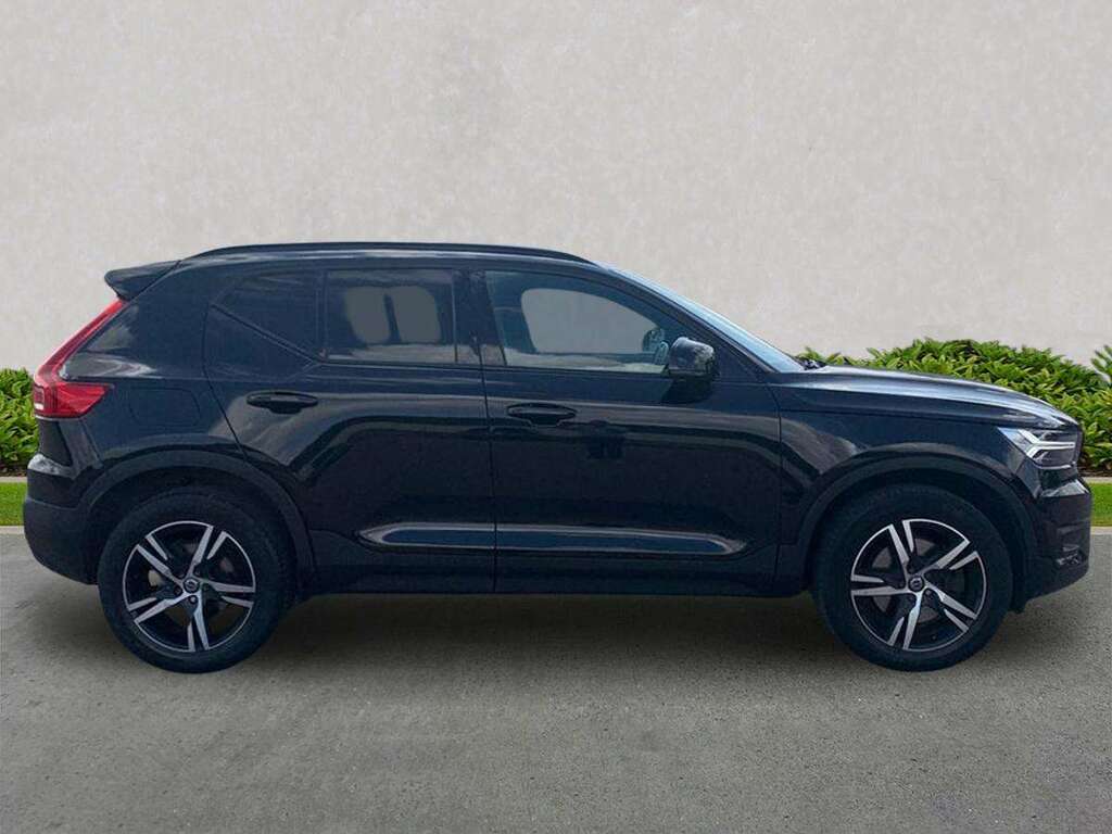 Volvo XC40 2.0 B4p R Design LJ70NMY Black #3