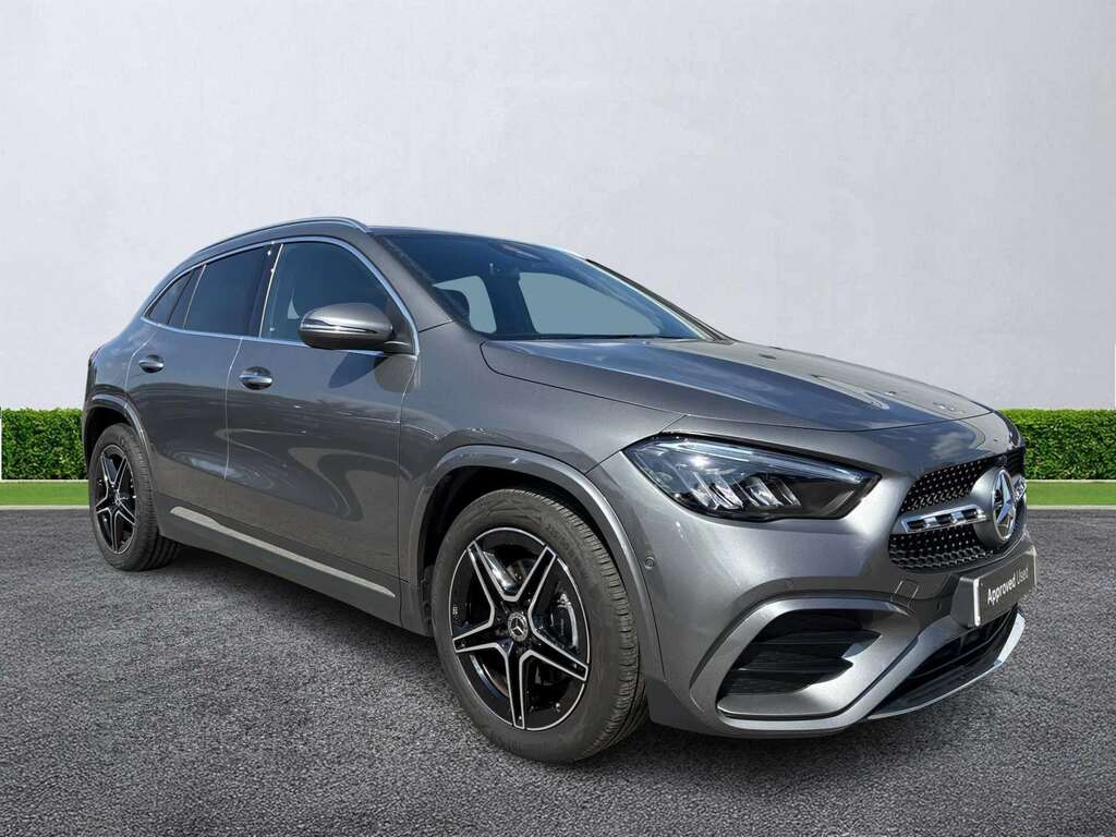 Mercedes-Benz GLA Class Gla 220D 4Matic Amg Line Executive Grey