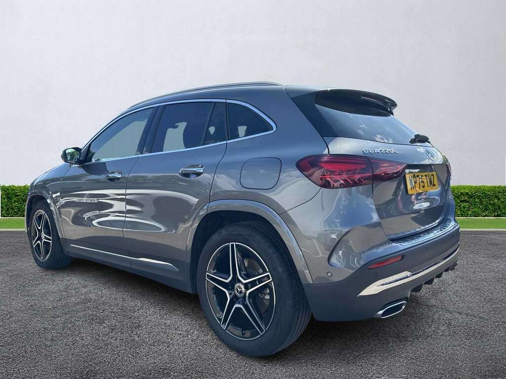 Mercedes-Benz GLA Class Gla 220D 4Matic Amg Line Executive Grey #2