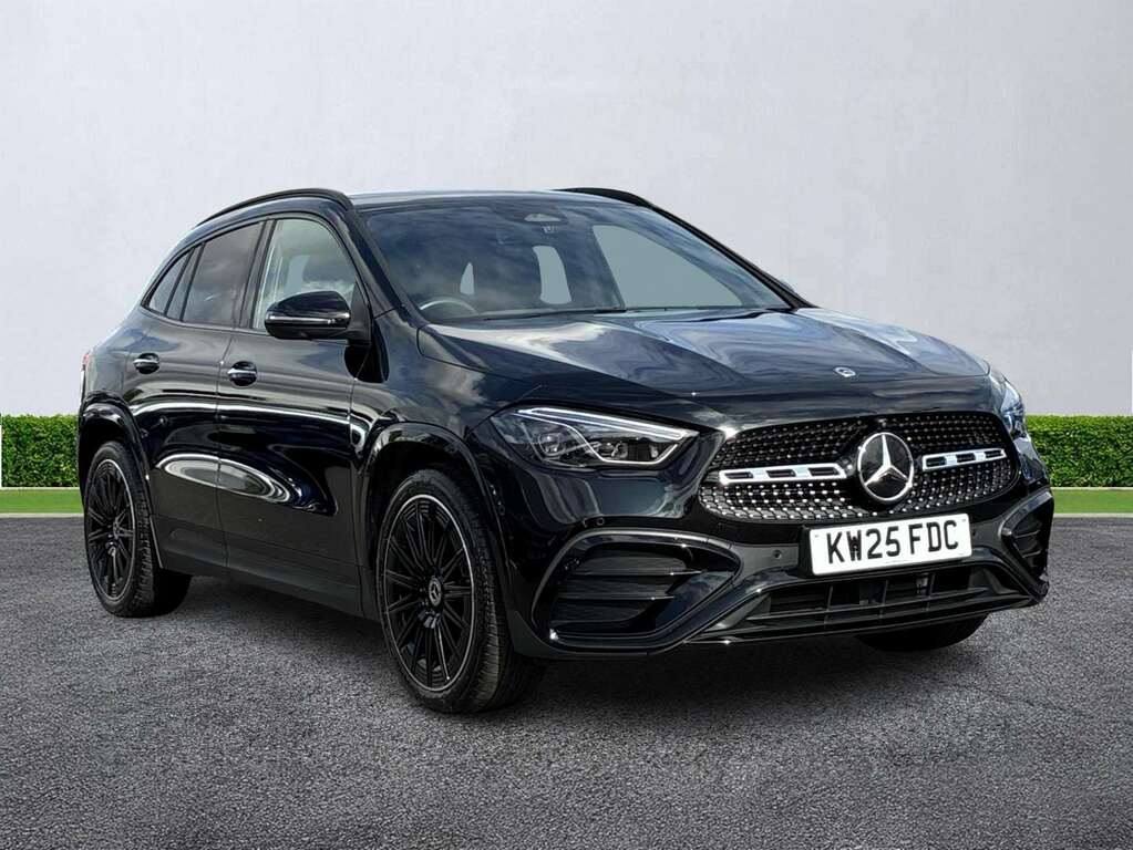 Mercedes-Benz GLA Class Gla 220D 4Matic Amg Line Premium Plus Black