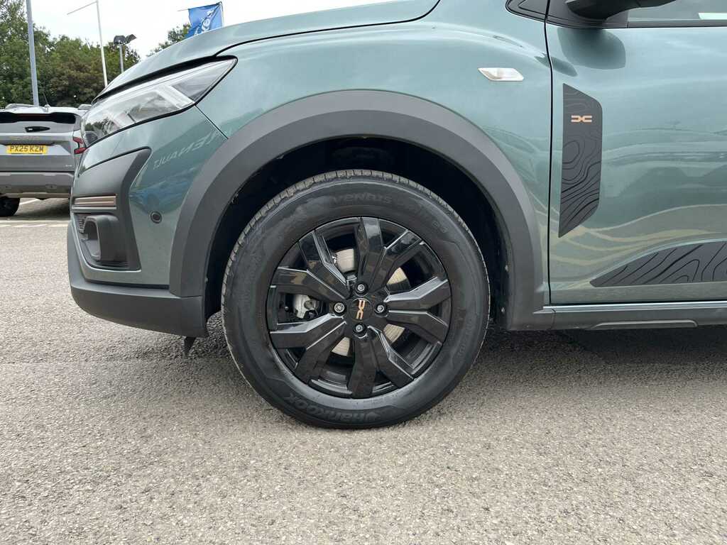 Dacia Jogger 1.6 Hev Extreme Green #6