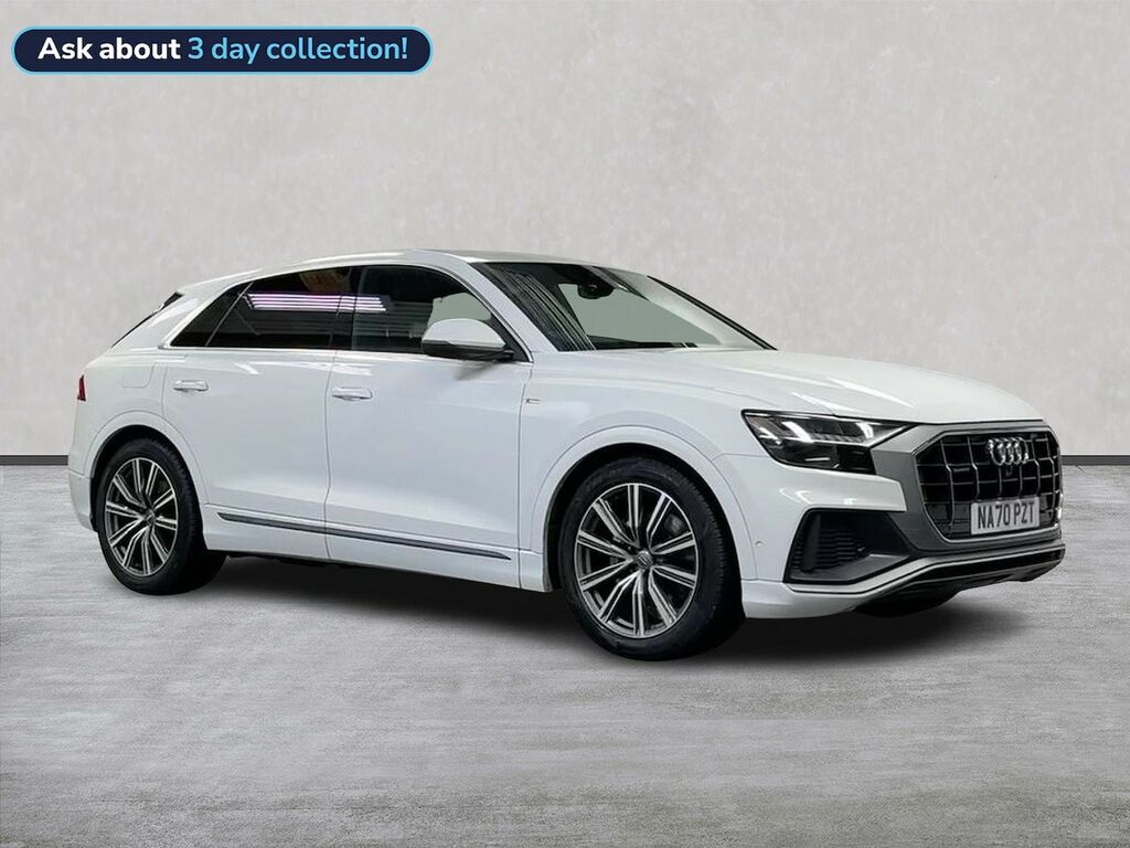 Audi Q8 Black #1