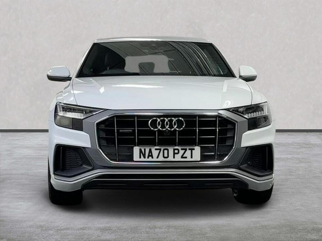 Audi Q8 Black #5