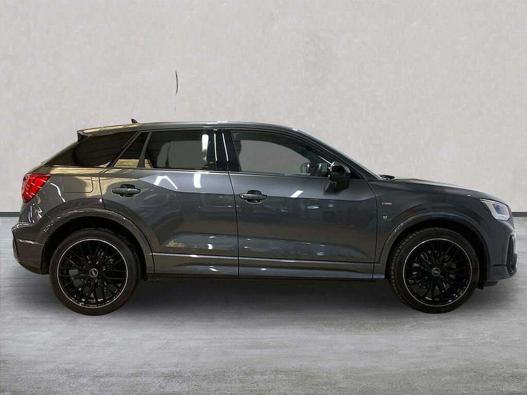 Audi Q2 1.5 Tfsi Cod 35 Black Edition Suv S Tro RF75HKV Grey #3