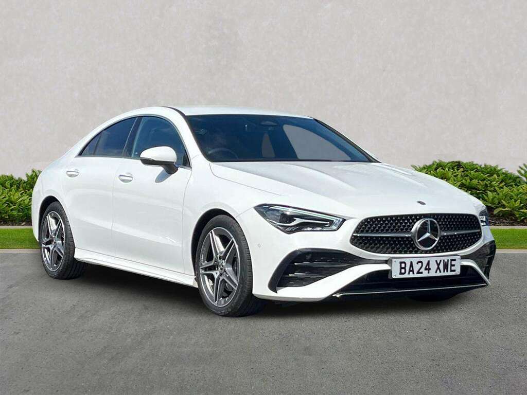 Mercedes-Benz CLA Class Cla 180 Amg Line Executive Tip White